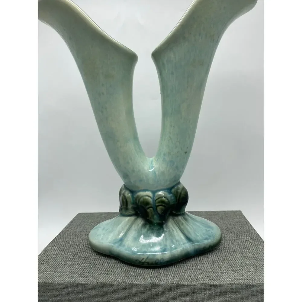 Vintage Hull Green Woodland Double Horn Bud Vase green and Blue‎ 40s 103